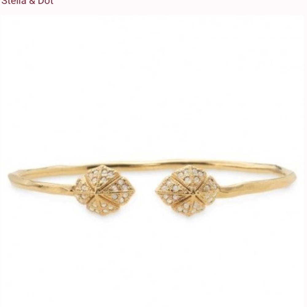 Stella & Dot Eden Bangle with box